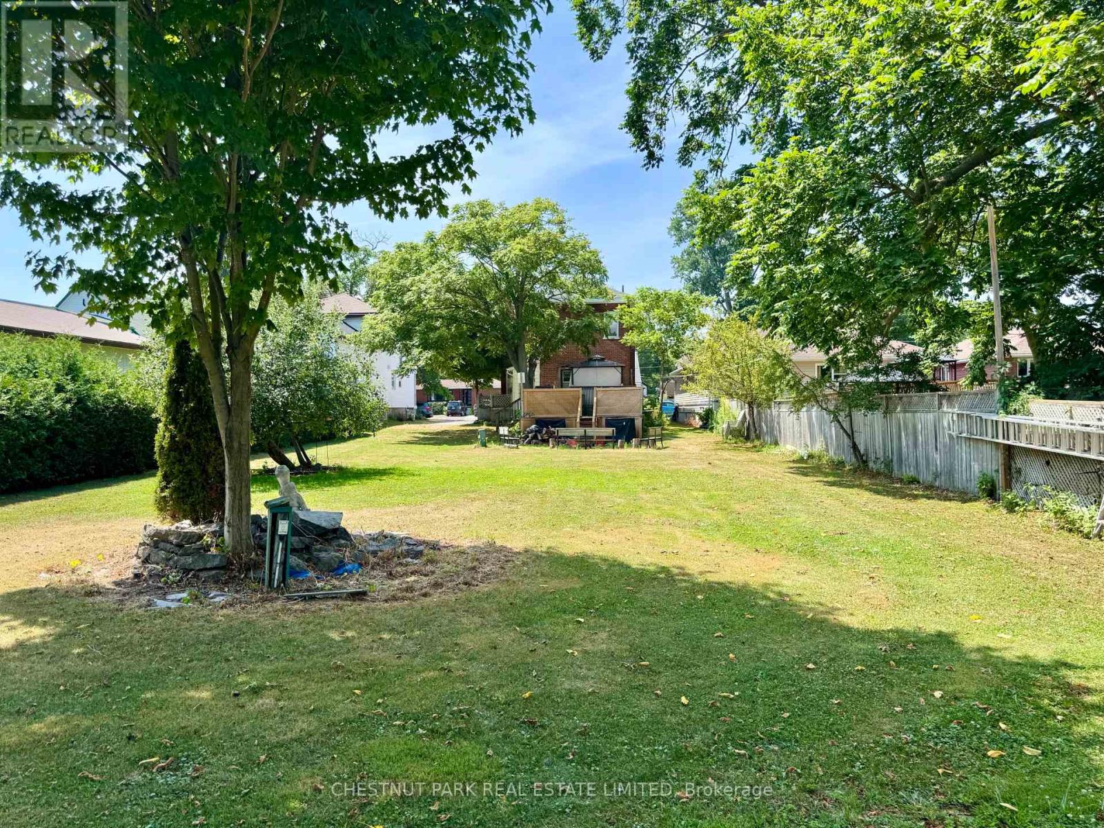 12 Maple Avenue, Prince Edward County, Ontario  K0K 2T0 - Photo 27 - X12440061