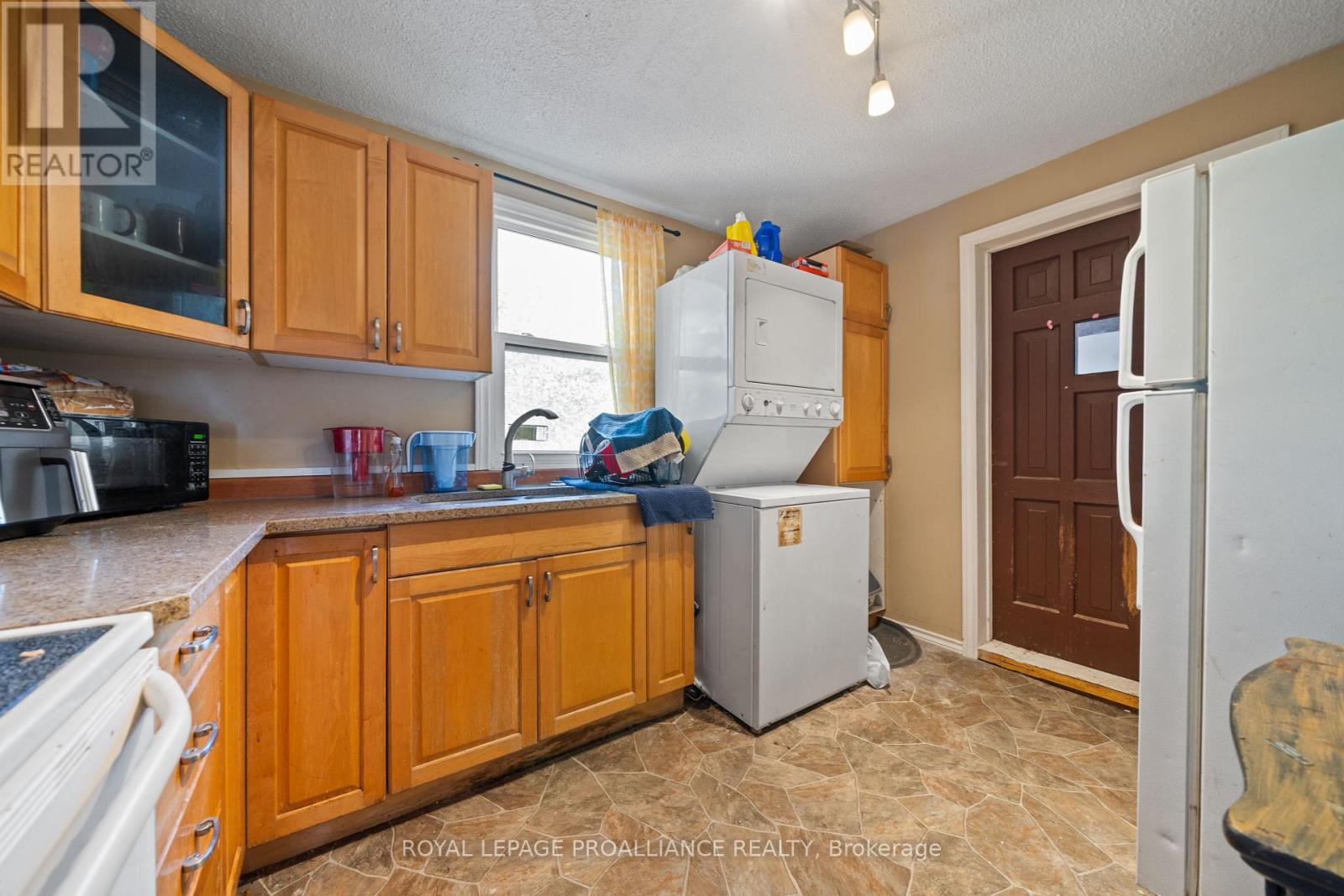 325 Sidney Street, Belleville, Ontario  K8P 3Z5 - Photo 10 - X12440338