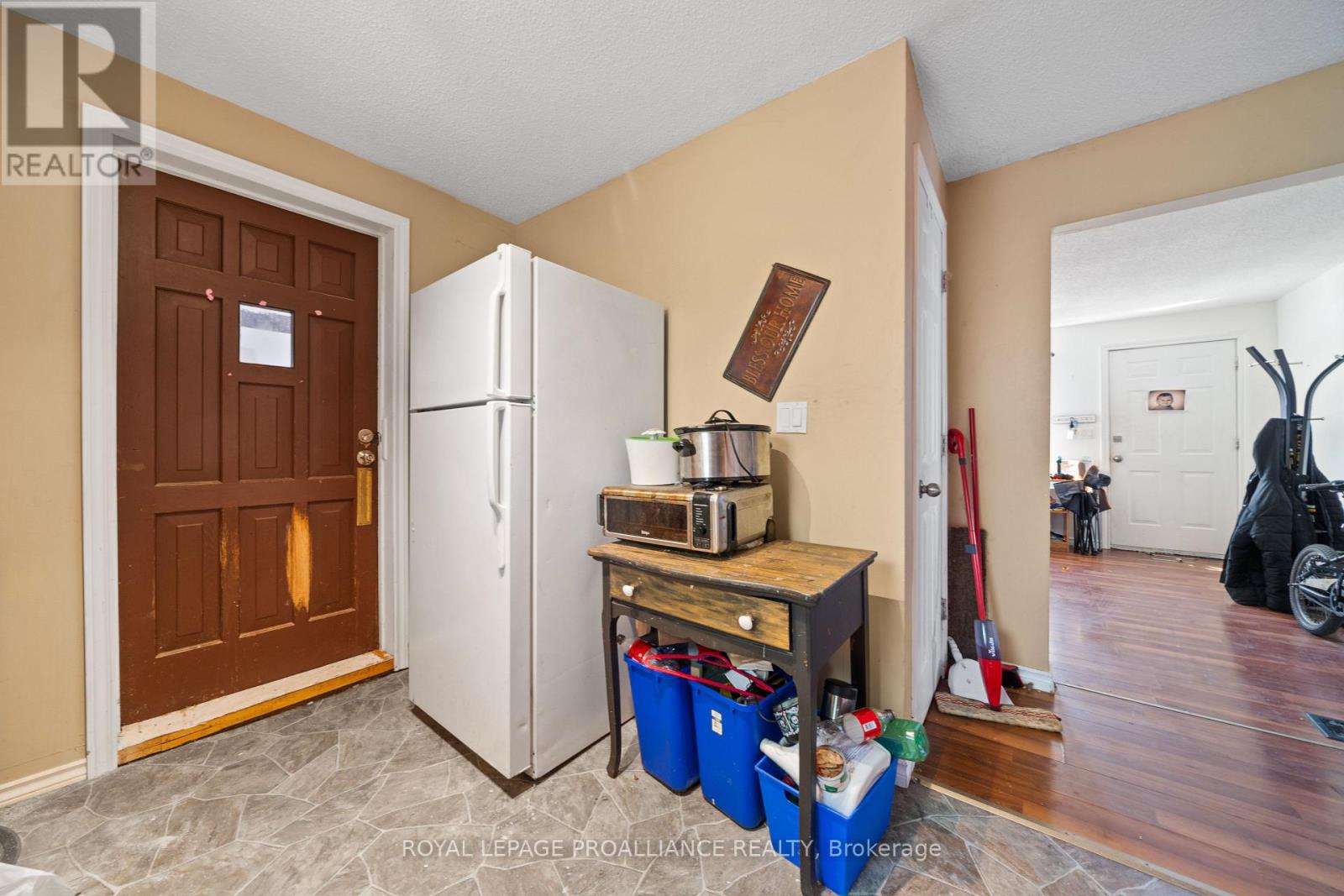 325 Sidney Street, Belleville, Ontario  K8P 3Z5 - Photo 12 - X12440338