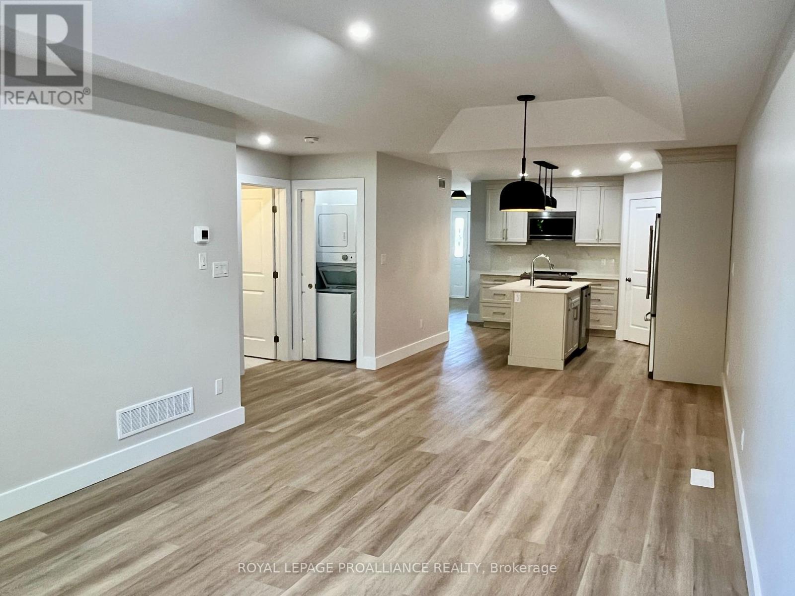 59 Dorchester Drive, Prince Edward County, Ontario  K0K 3L0 - Photo 11 - X12440458