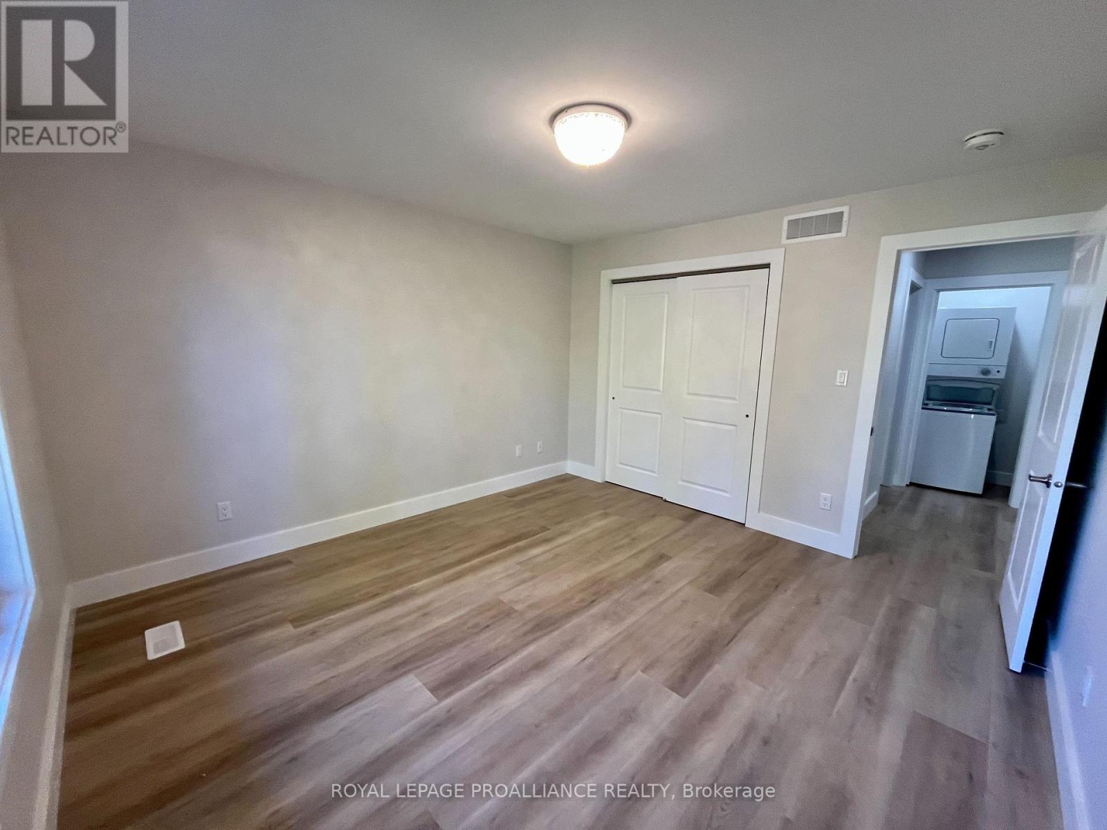 59 Dorchester Drive, Prince Edward County, Ontario  K0K 3L0 - Photo 14 - X12440458