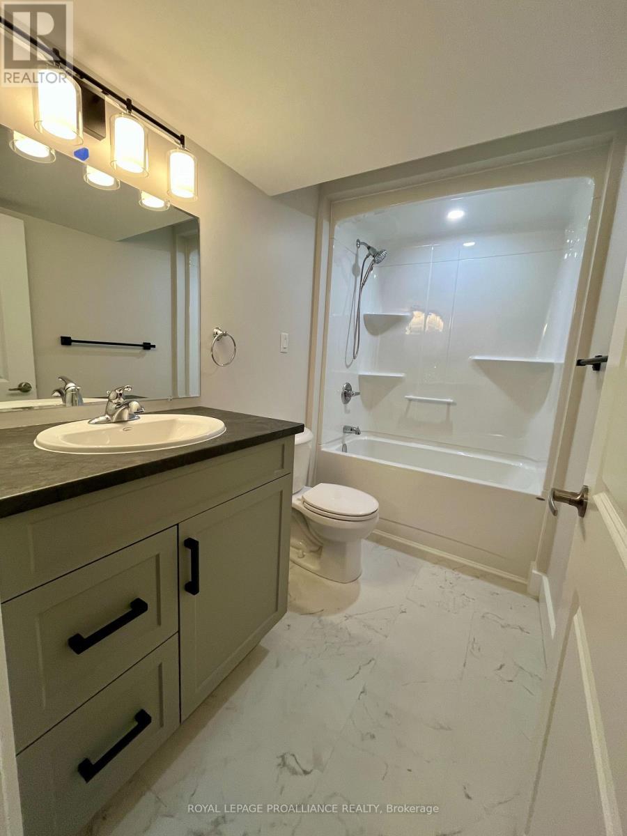 59 Dorchester Drive, Prince Edward County, Ontario  K0K 3L0 - Photo 17 - X12440458