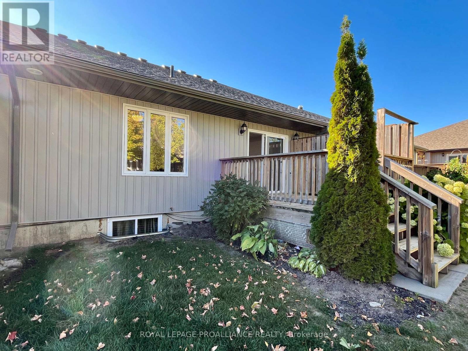 59 Dorchester Drive, Prince Edward County, Ontario  K0K 3L0 - Photo 22 - X12440458