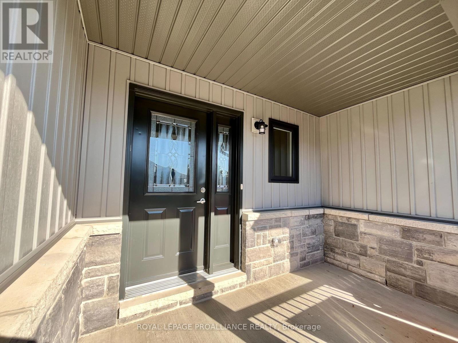 59 Dorchester Drive, Prince Edward County, Ontario  K0K 3L0 - Photo 3 - X12440458