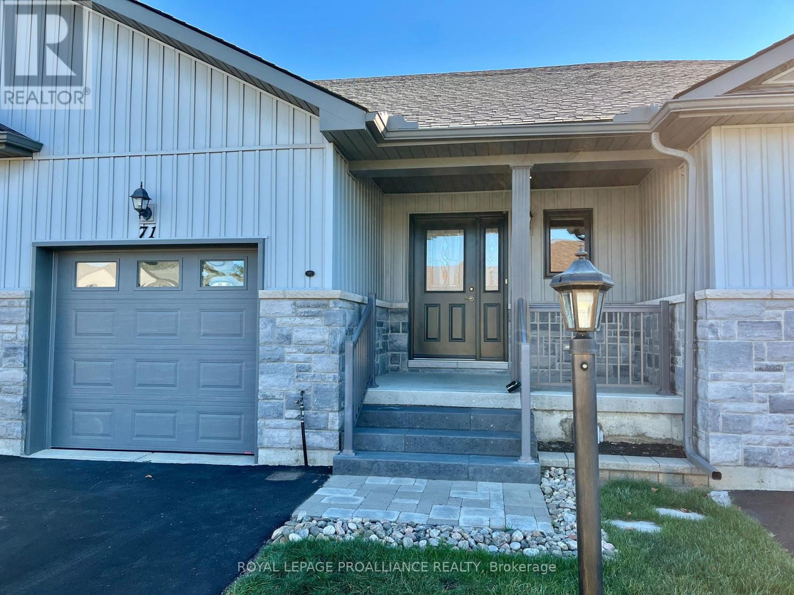71 Dorchester Drive, Prince Edward County, Ontario  K0K 3L0 - Photo 2 - X12440463