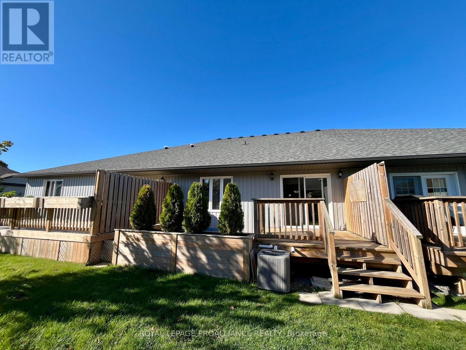 71 Dorchester Drive, Prince Edward County, Ontario  K0K 3L0 - Photo 20 - X12440463