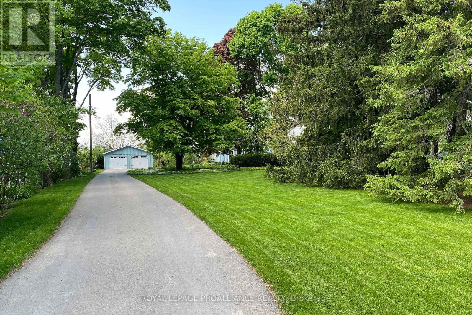 103 Bridge Street, Prince Edward County, Ontario  K0K 2T0 - Photo 30 - X12440538