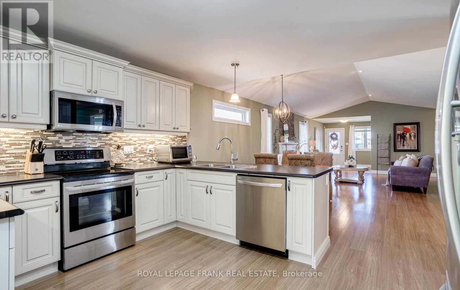 41 Cortland Way, Brighton, Ontario  K0K 1H0 - Photo 13 - X12440671