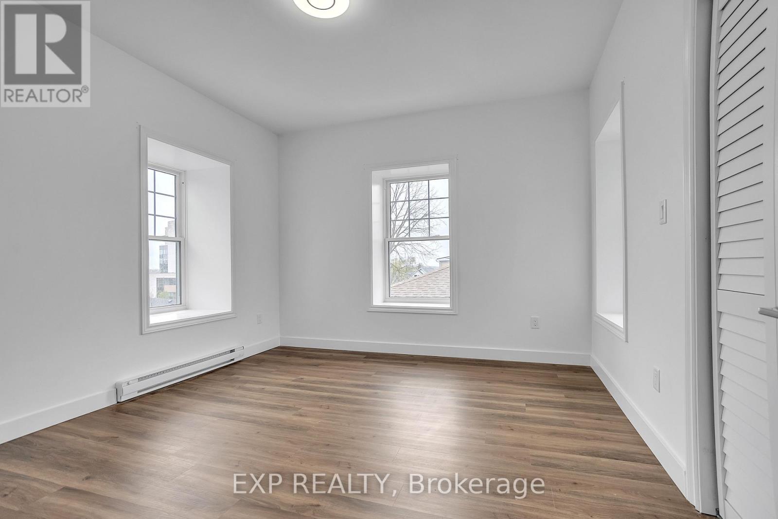 19 Isabel Street, Belleville, Ontario  K8P 3N4 - Photo 14 - X12441024