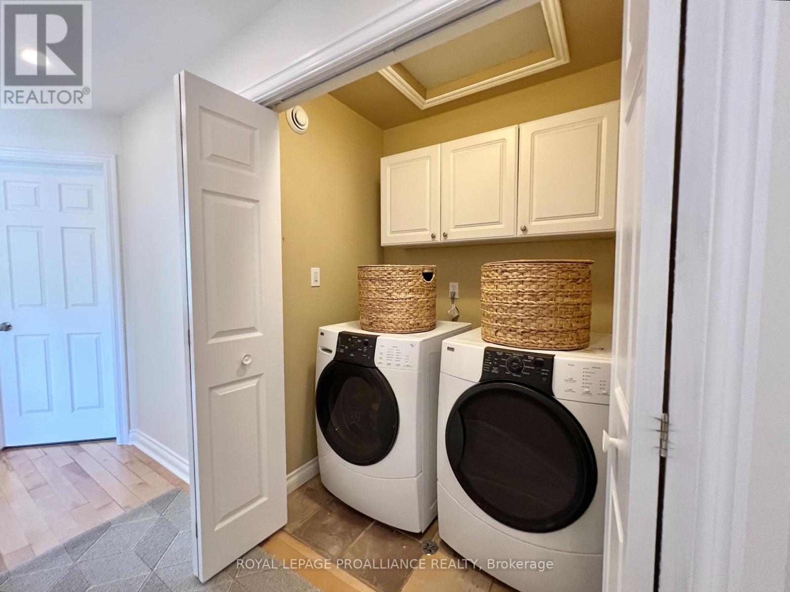 252 William Street, Belleville, Ontario  K8N 3K3 - Photo 22 - X12441335