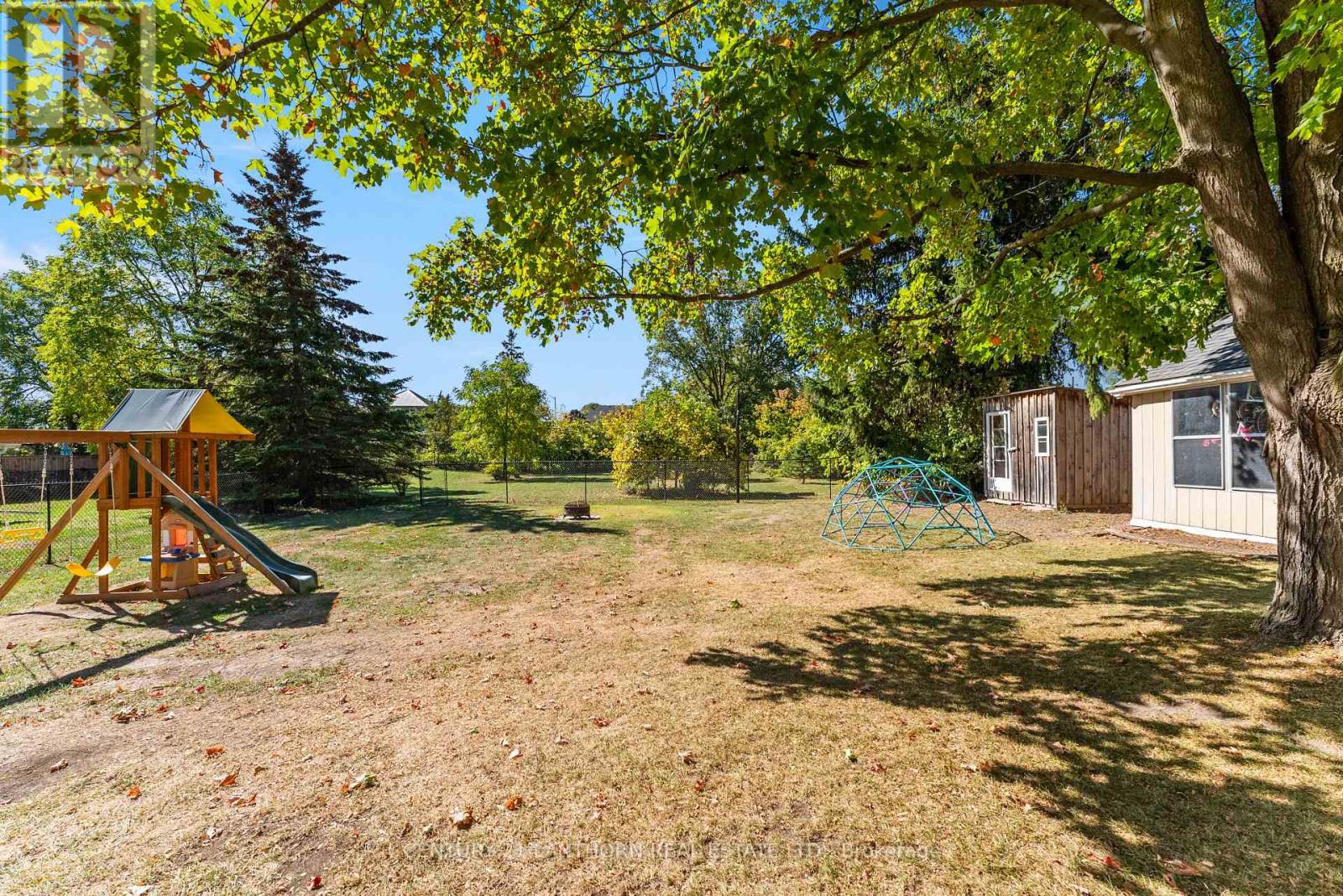 54 Prince Of Wales Drive, Belleville, Ontario  K8P 2T7 - Photo 35 - X12441429