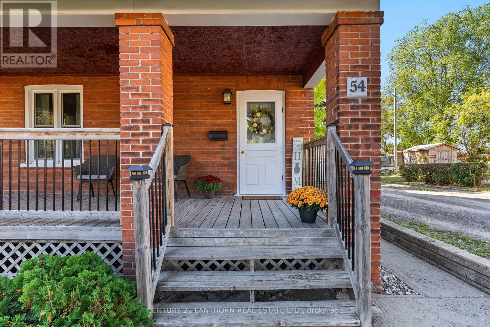 54 Prince Of Wales Drive, Belleville, Ontario  K8P 2T7 - Photo 7 - X12441429