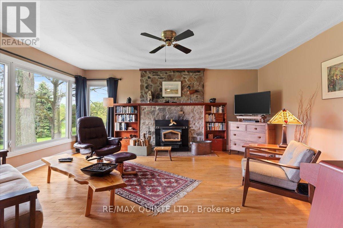 404 Bridge Street W, Belleville, Ontario  K8N 4Z2 - Photo 22 - X12441864