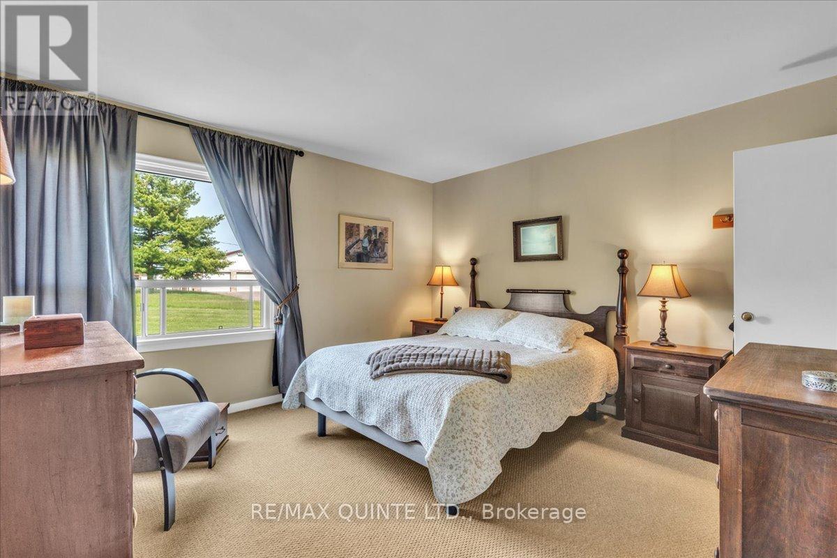 404 Bridge Street W, Belleville, Ontario  K8N 4Z2 - Photo 25 - X12441864