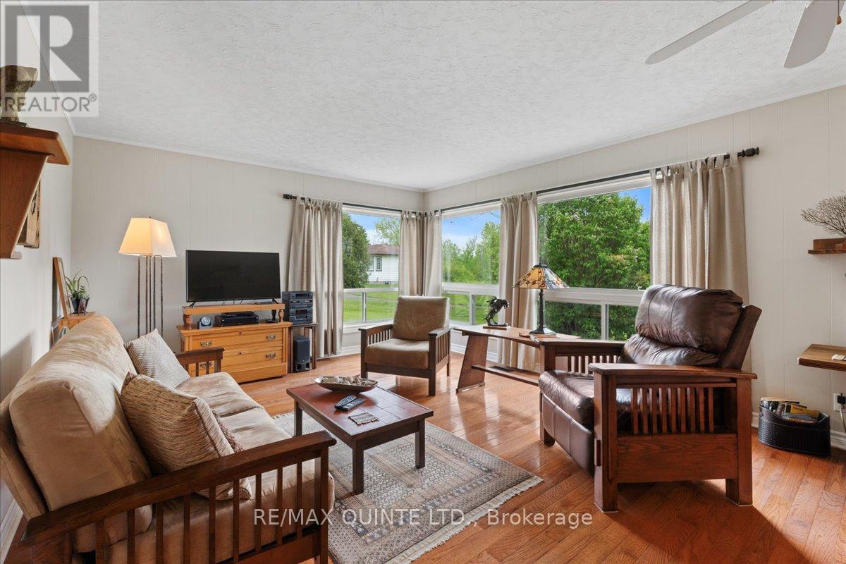 404 Bridge Street W, Belleville, Ontario  K8N 4Z2 - Photo 38 - X12441864