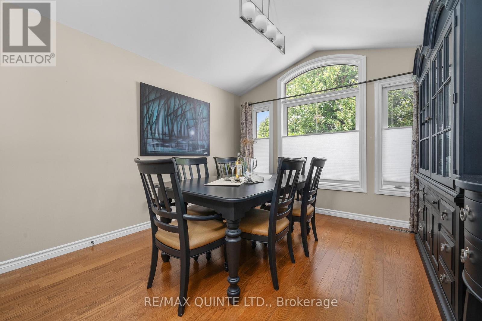 7 Chestnut Drive, Belleville, Ontario  K8N 0M9 - Photo 8 - X12442853