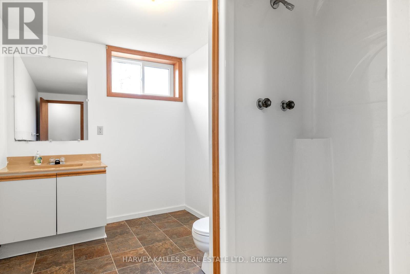 1015 County 2 Road, Prince Edward County, Ontario  K0K 2J0 - Photo 18 - X12443031