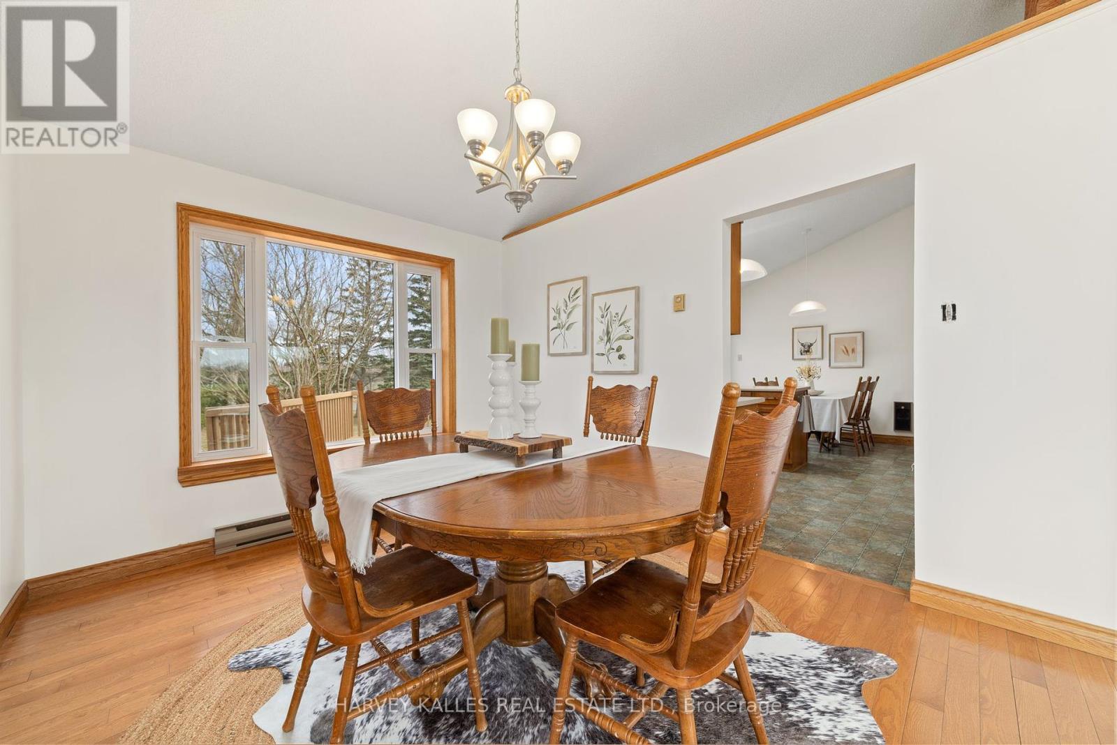 1015 County 2 Road, Prince Edward County, Ontario  K0K 2J0 - Photo 3 - X12443031