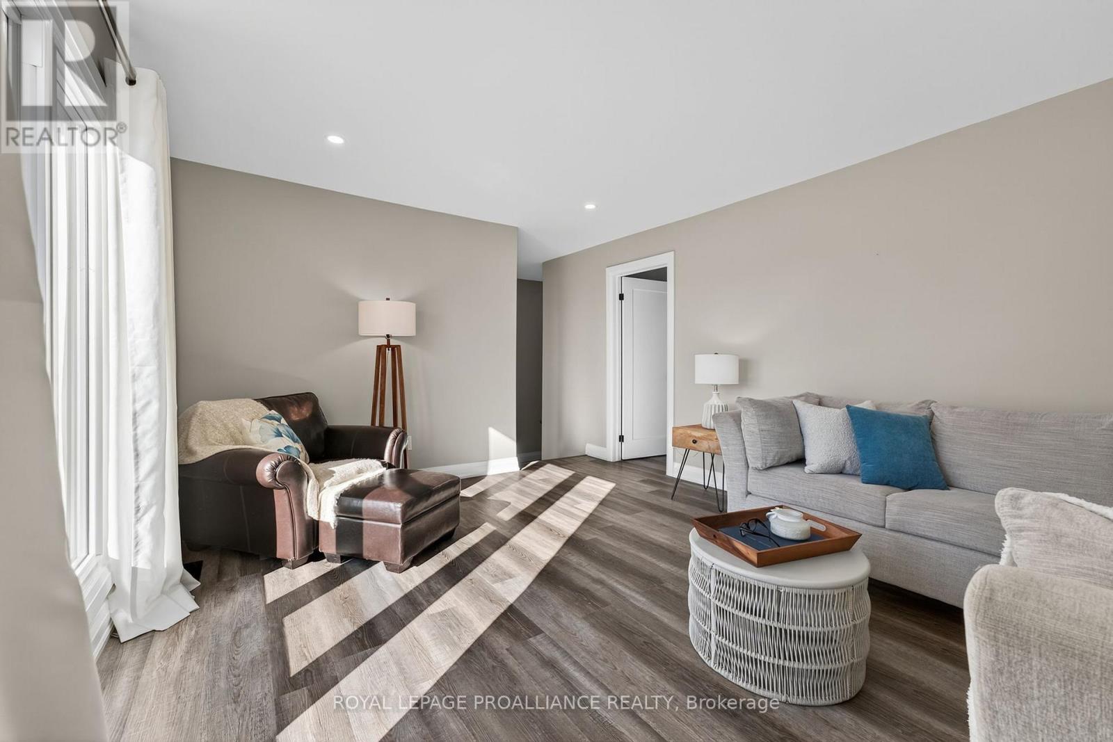 1282 County Road 5, Quinte West, Ontario  K0K 2C0 - Photo 11 - X12443040