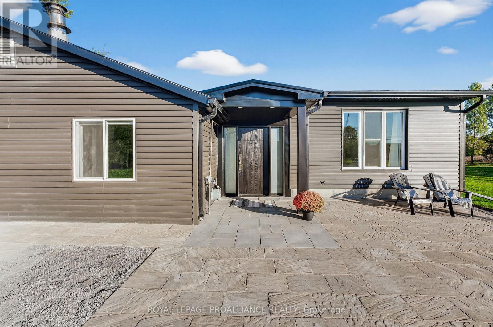 1282 County Road 5, Quinte West, Ontario  K0K 2C0 - Photo 6 - X12443040