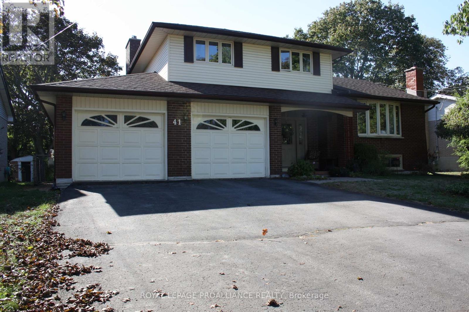 41 HOPE CRESCENT, Belleville, Ontario