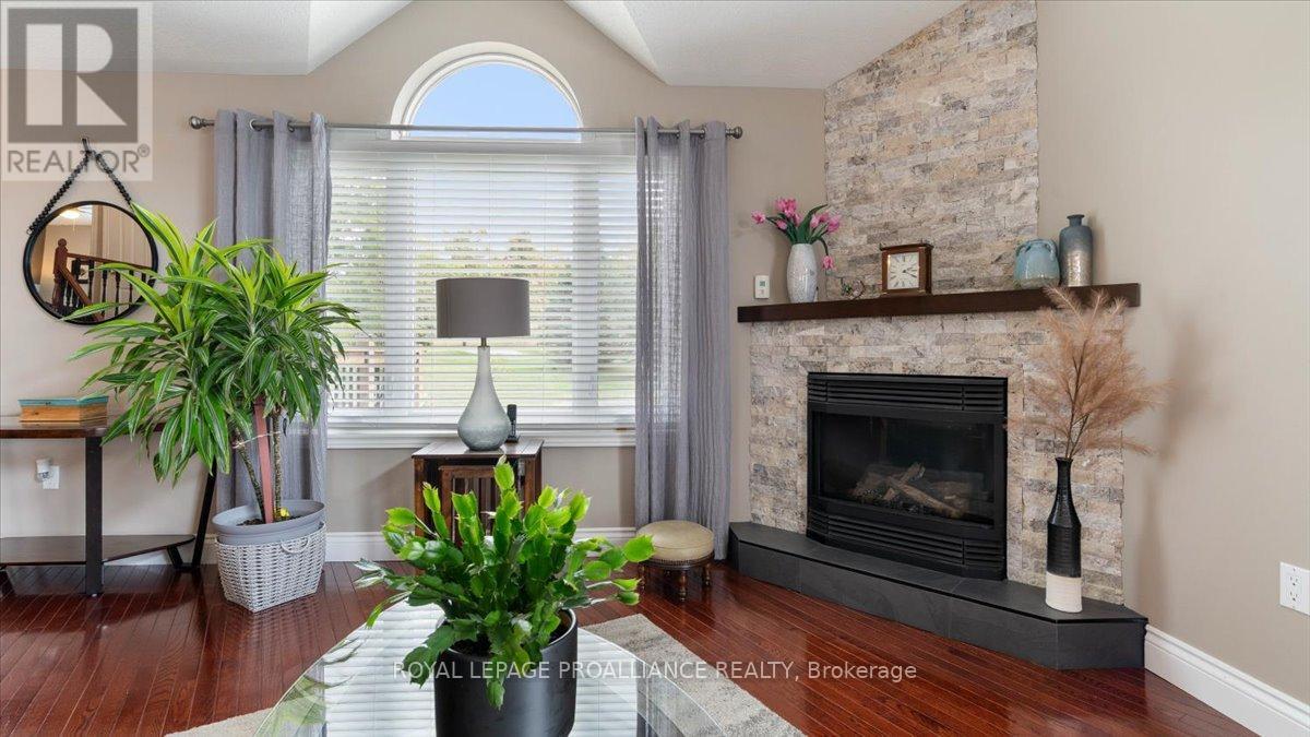 256 Edward Street, Stirling-Rawdon, Ontario  K0K 3E0 - Photo 8 - X12443217