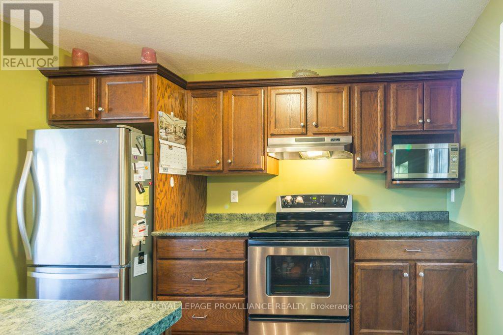 79 Duncan Street, Centre Hastings, Ontario  K0K 2K0 - Photo 12 - X12443342