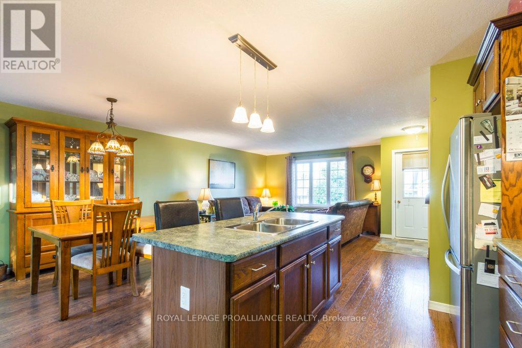 79 Duncan Street, Centre Hastings, Ontario  K0K 2K0 - Photo 13 - X12443342