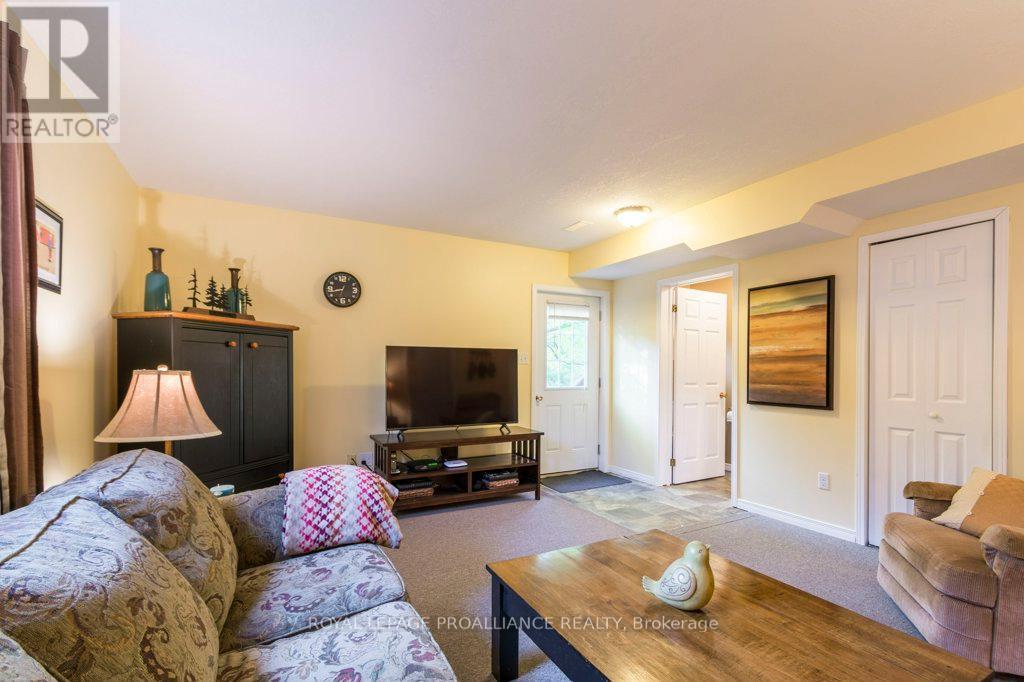 79 Duncan Street, Centre Hastings, Ontario  K0K 2K0 - Photo 23 - X12443342