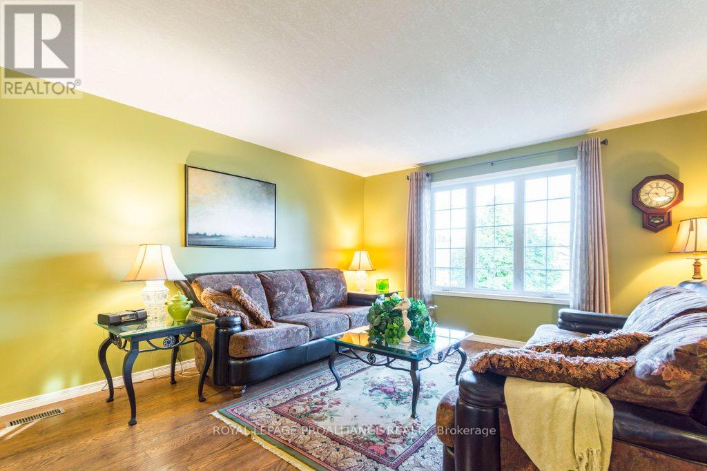 79 Duncan Street, Centre Hastings, Ontario  K0K 2K0 - Photo 7 - X12443342