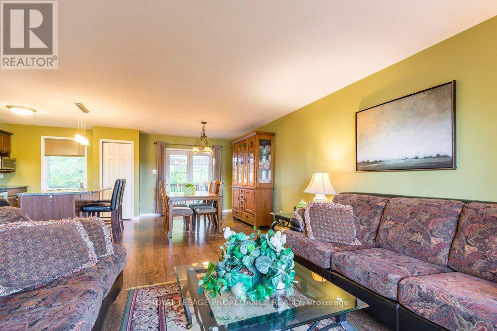 79 Duncan Street, Centre Hastings, Ontario  K0K 2K0 - Photo 9 - X12443342