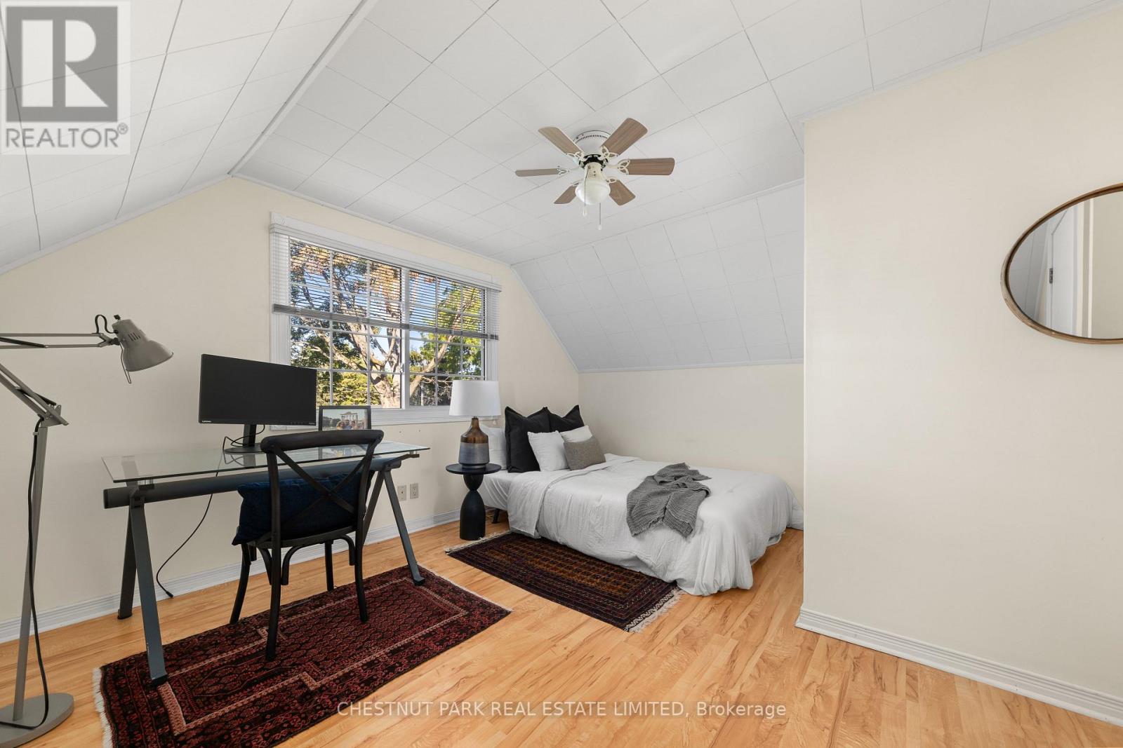 4 Elm Street, Prince Edward County, Ontario  K0K 2T0 - Photo 17 - X12443575