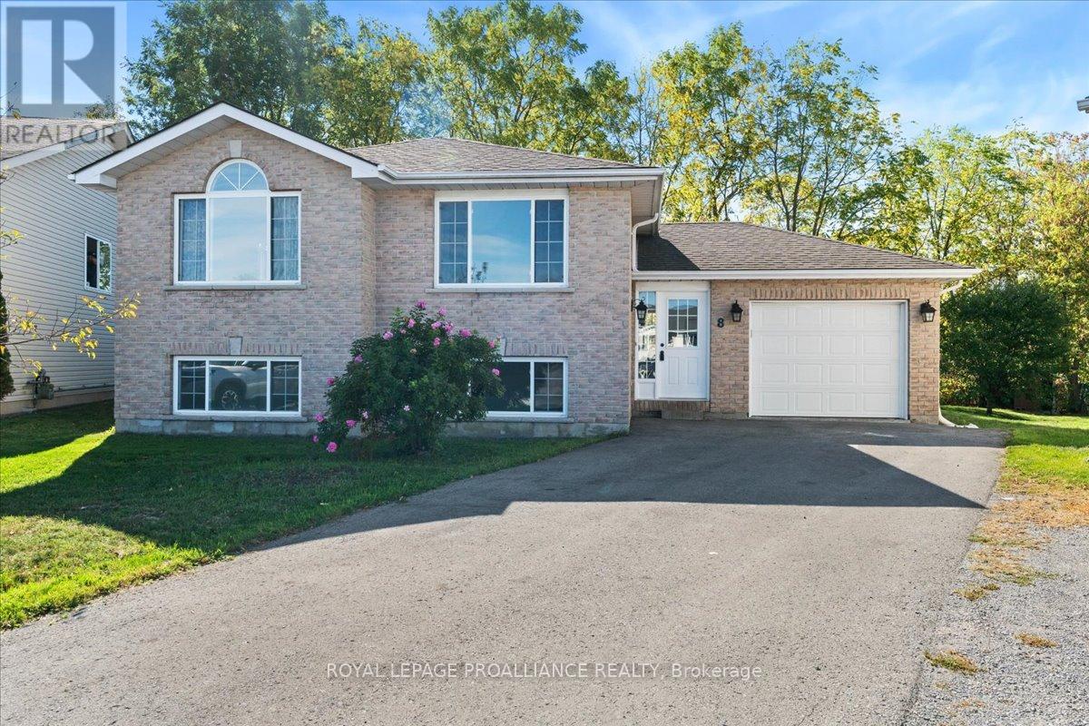 8 LAKE COURT, Belleville, Ontario