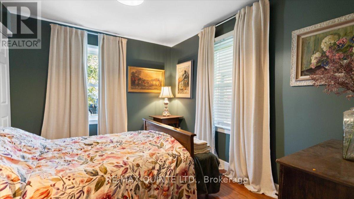 107 Ashley Street, Belleville, Ontario  K0K 2B0 - Photo 23 - X12443998