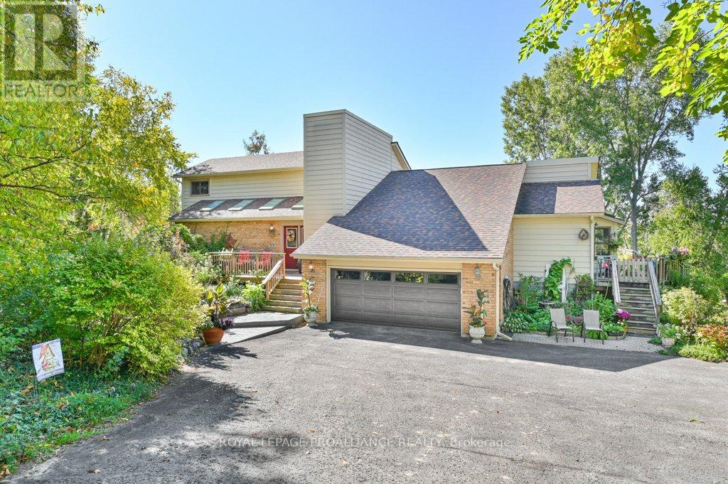563 FLYING CLUB ROAD, Quinte West, Ontario
