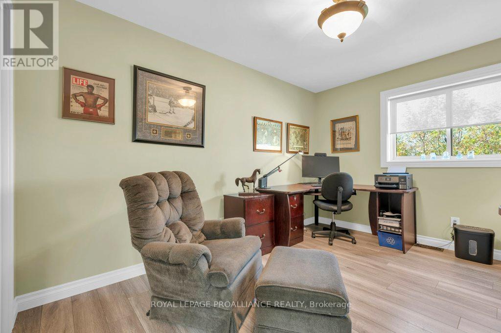 563 Flying Club Road, Quinte West, Ontario  K0K 3E0 - Photo 10 - X12444070