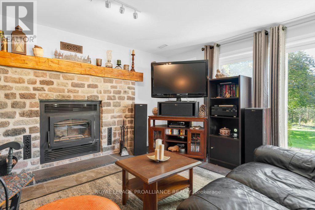 563 Flying Club Road, Quinte West, Ontario  K0K 3E0 - Photo 29 - X12444070