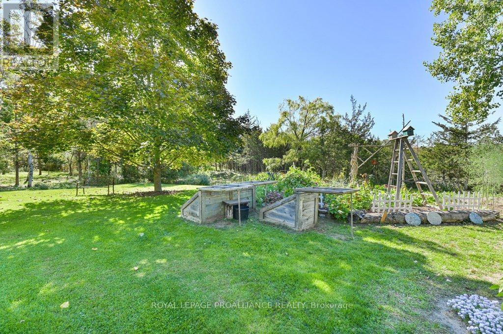 563 Flying Club Road, Quinte West, Ontario  K0K 3E0 - Photo 38 - X12444070