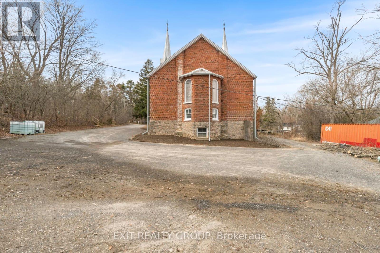 44 Union Road, Prince Edward County, Ontario  K8N 4Z7 - Photo 13 - X12444073