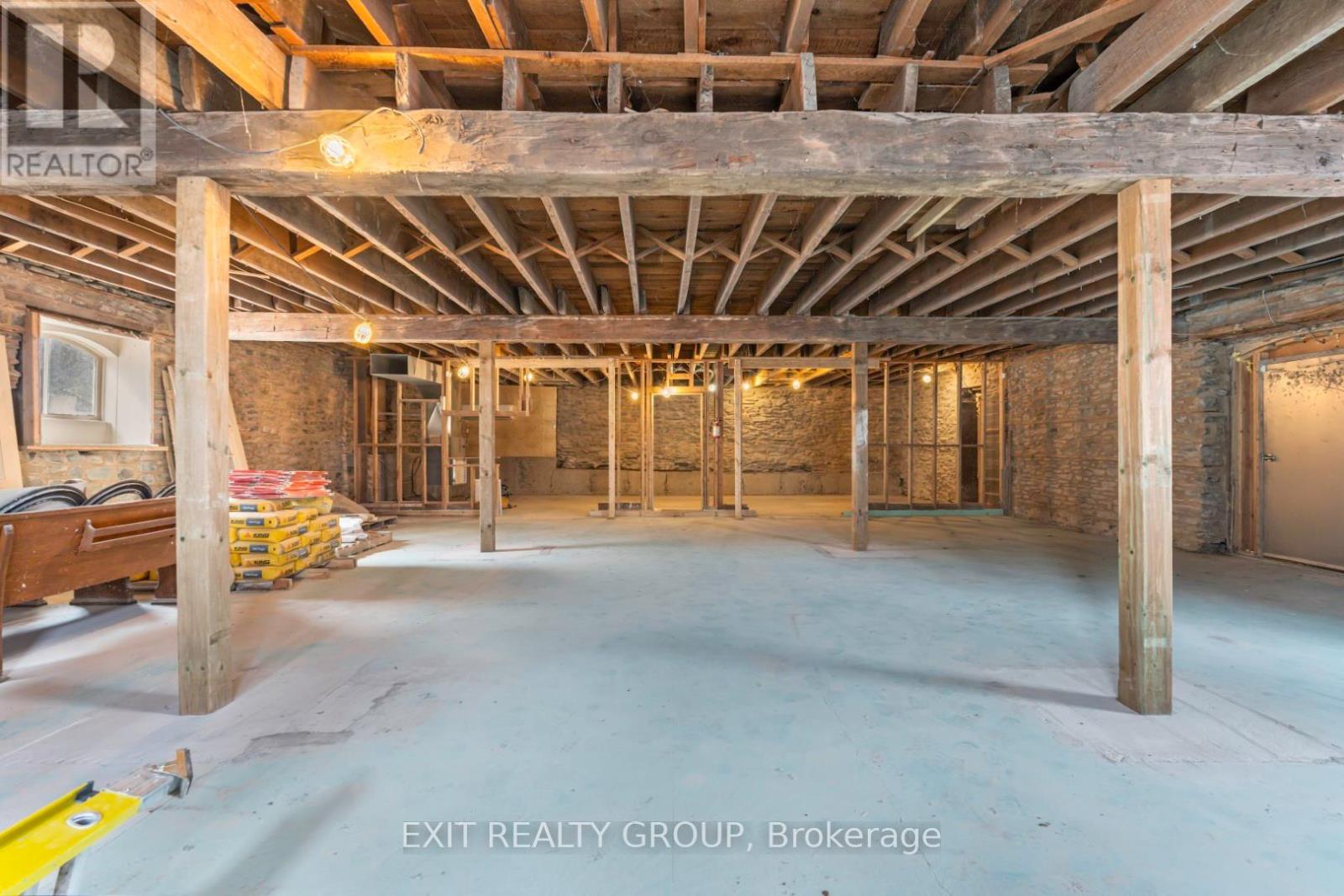 44 Union Road, Prince Edward County, Ontario  K8N 4Z7 - Photo 25 - X12444073