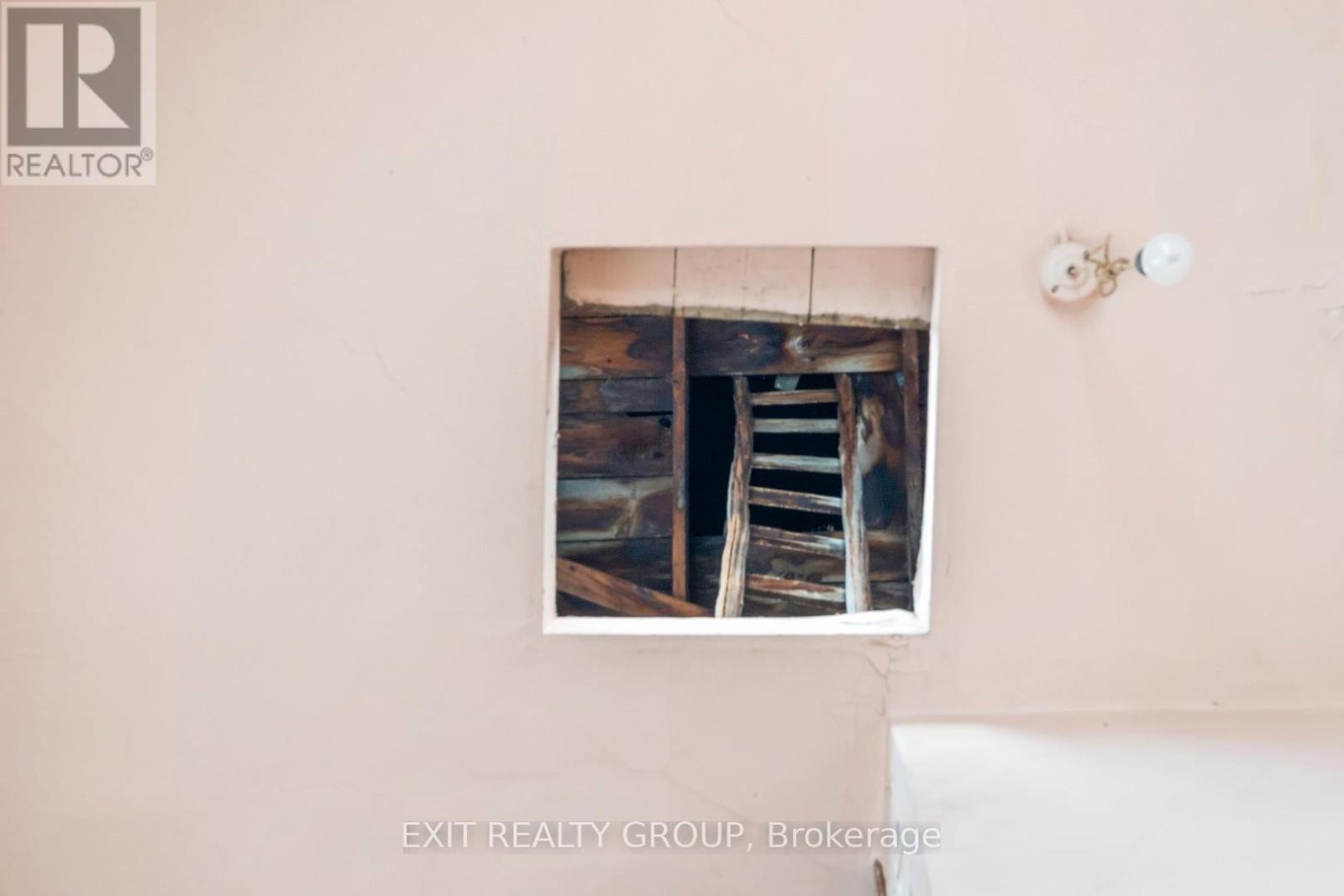 44 Union Road, Prince Edward County, Ontario  K8N 4Z7 - Photo 30 - X12444073