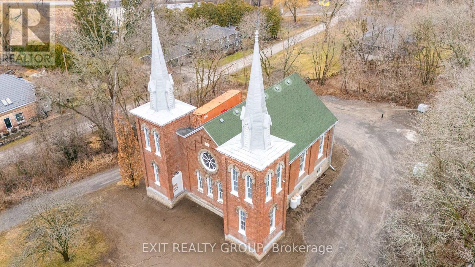 44 Union Road, Prince Edward County, Ontario  K8N 4Z7 - Photo 6 - X12444073