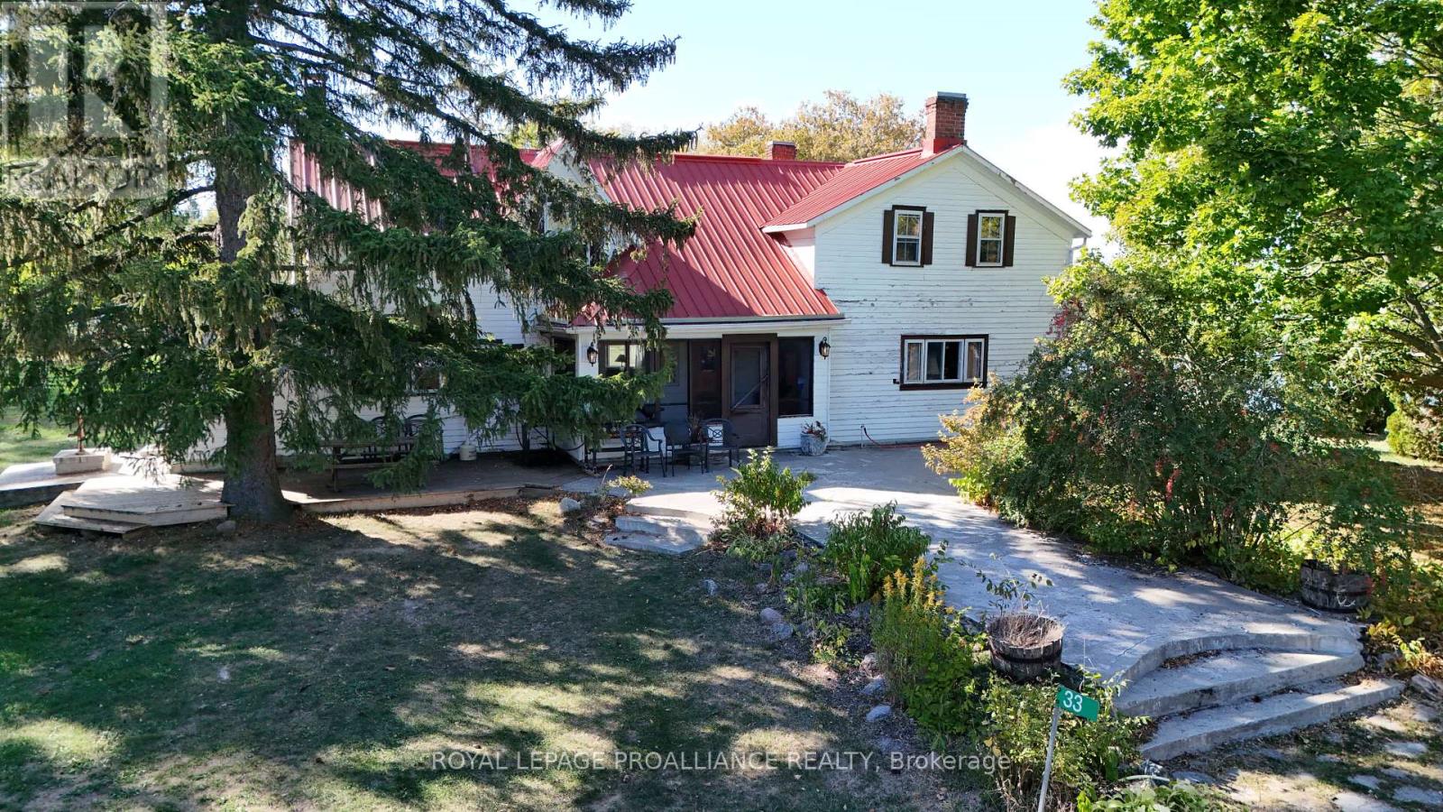34 Owen Lane, Prince Edward County, Ontario  K0K 1W0 - Photo 18 - X12444226