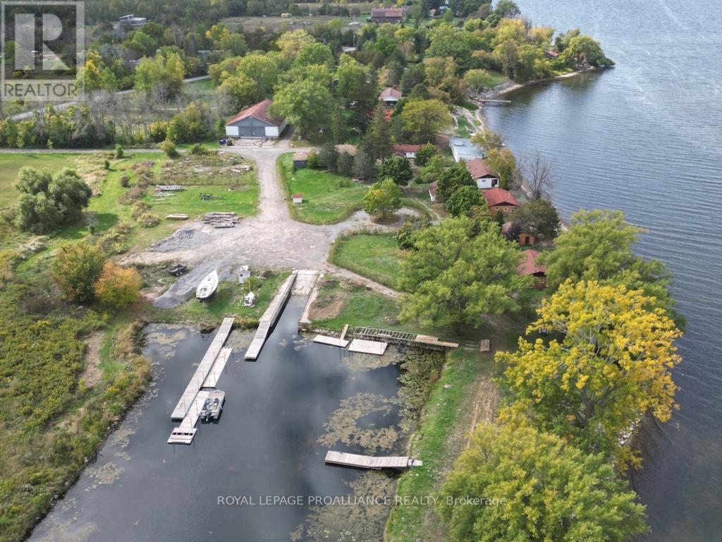 34 Owen Lane, Prince Edward County, Ontario  K0K 1W0 - Photo 21 - X12444226