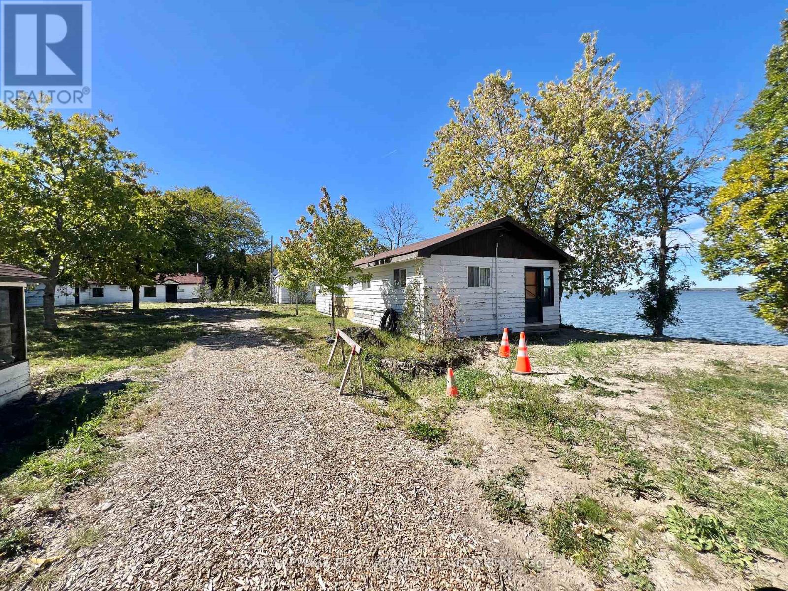 34 Owen Lane, Prince Edward County, Ontario  K0K 1W0 - Photo 26 - X12444226