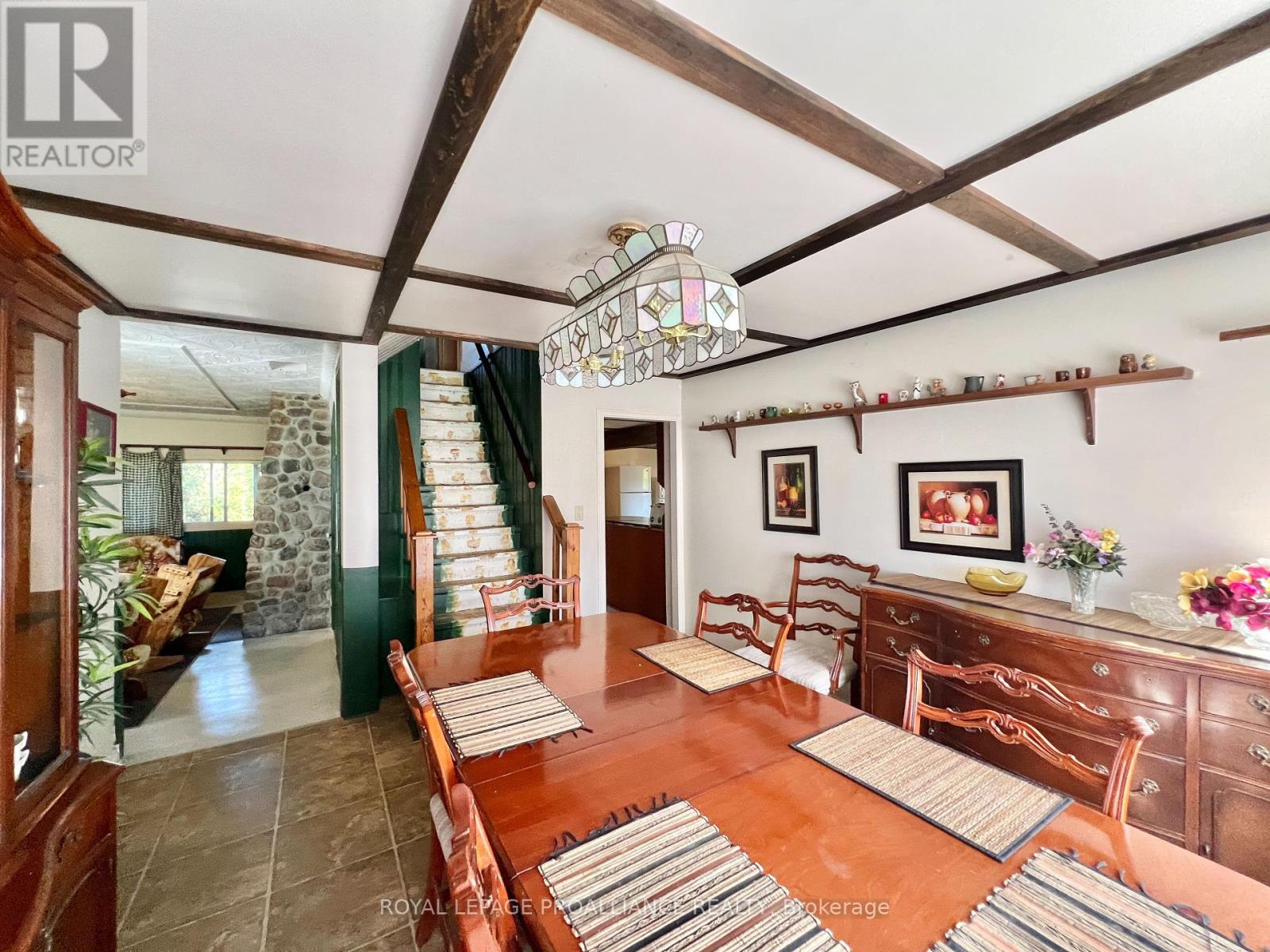 34 Owen Lane, Prince Edward County, Ontario  K0K 1W0 - Photo 7 - X12444226