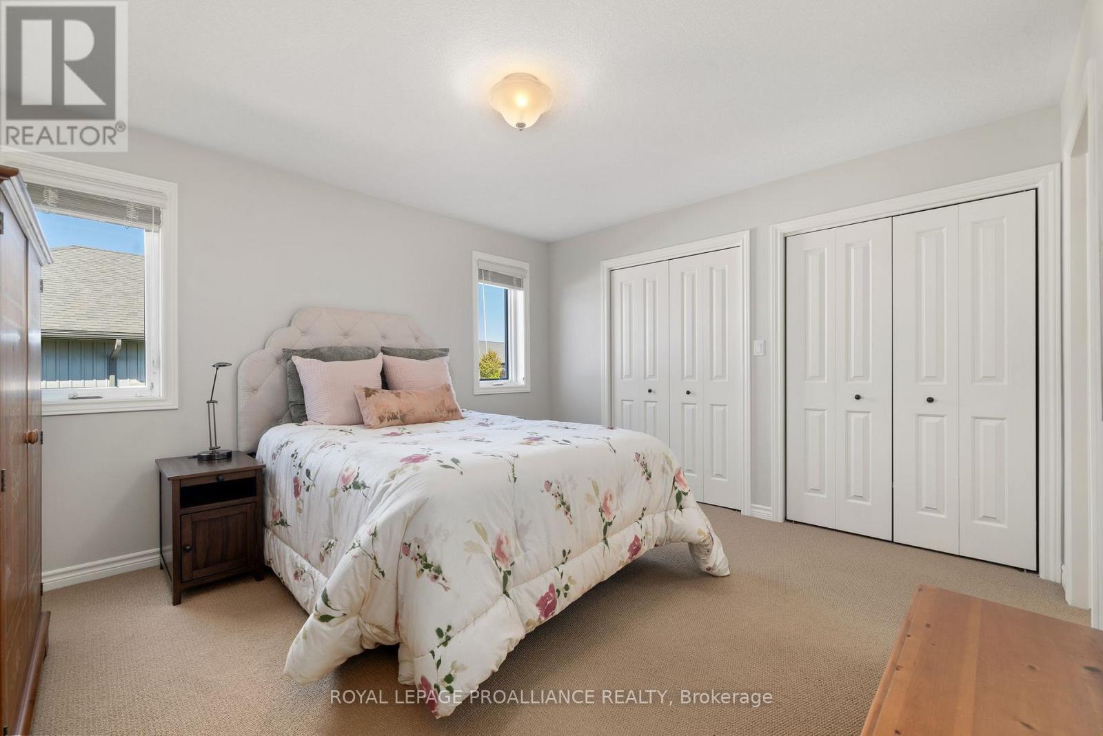 23 Chinook Street, Belleville, Ontario  K8P 0C6 - Photo 23 - X12444299