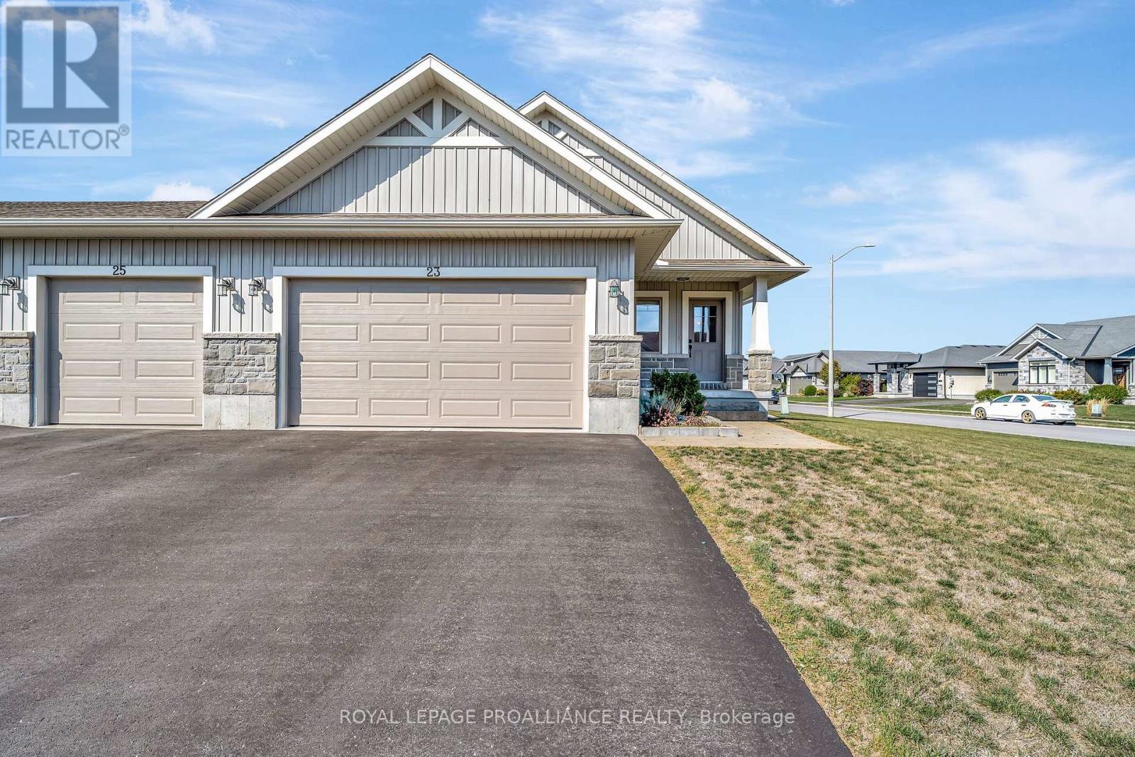 23 Chinook Street, Belleville, Ontario  K8P 0C6 - Photo 3 - X12444299