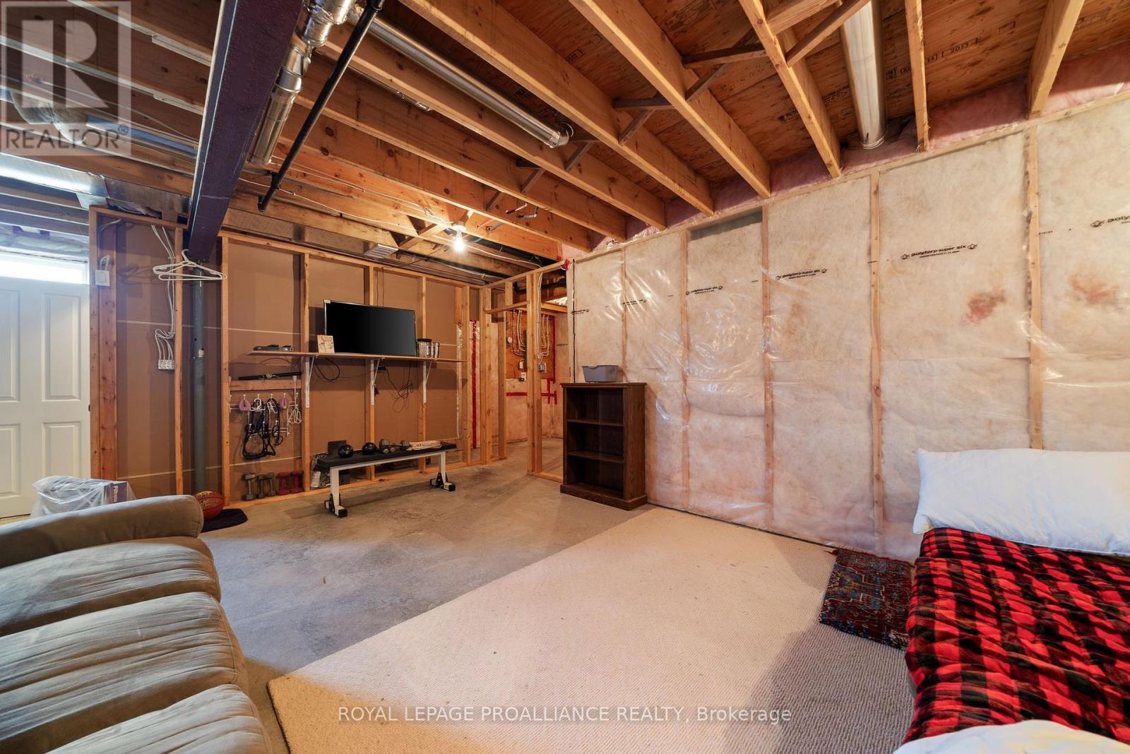 23 Chinook Street, Belleville, Ontario  K8P 0C6 - Photo 34 - X12444299