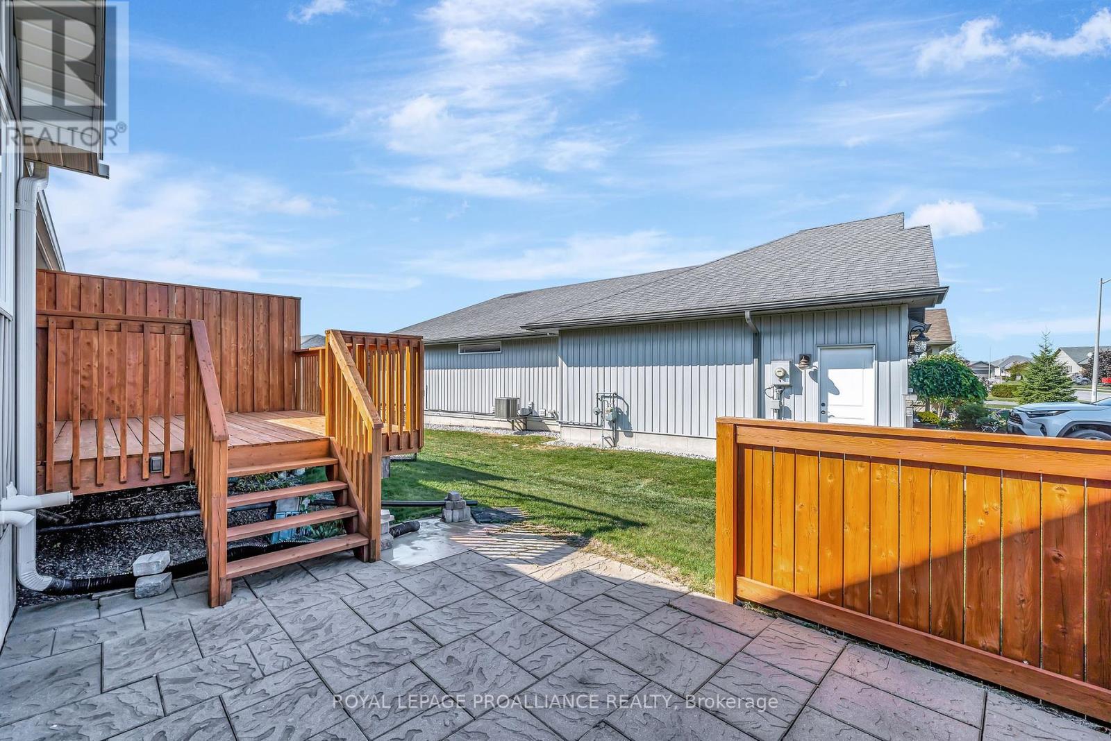 23 Chinook Street, Belleville, Ontario  K8P 0C6 - Photo 44 - X12444299